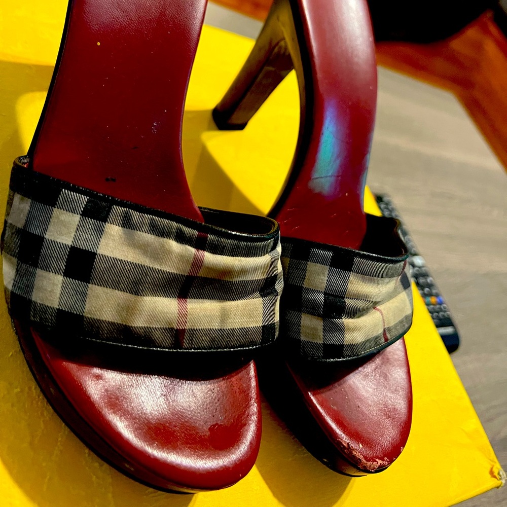 Burberry heels